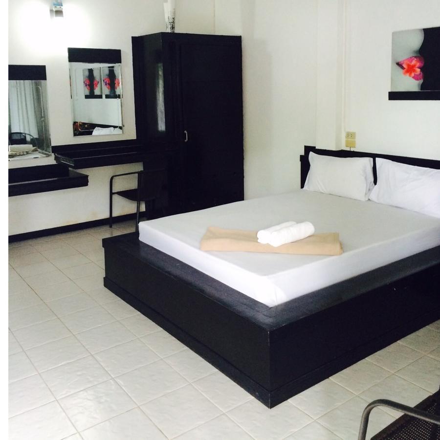 River Nature Hotel Surat Thani Extérieur photo